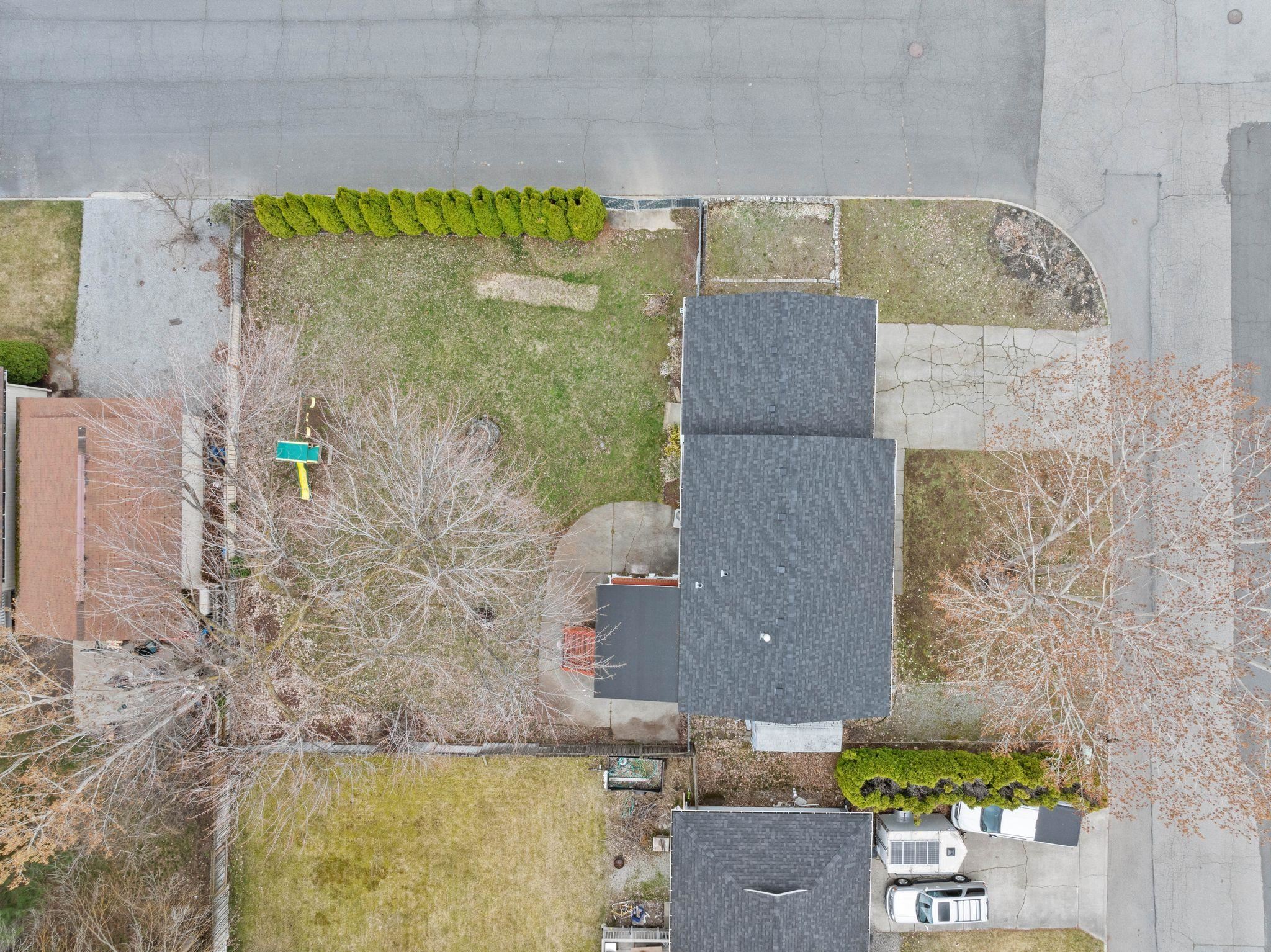 11406 E 34TH Ave