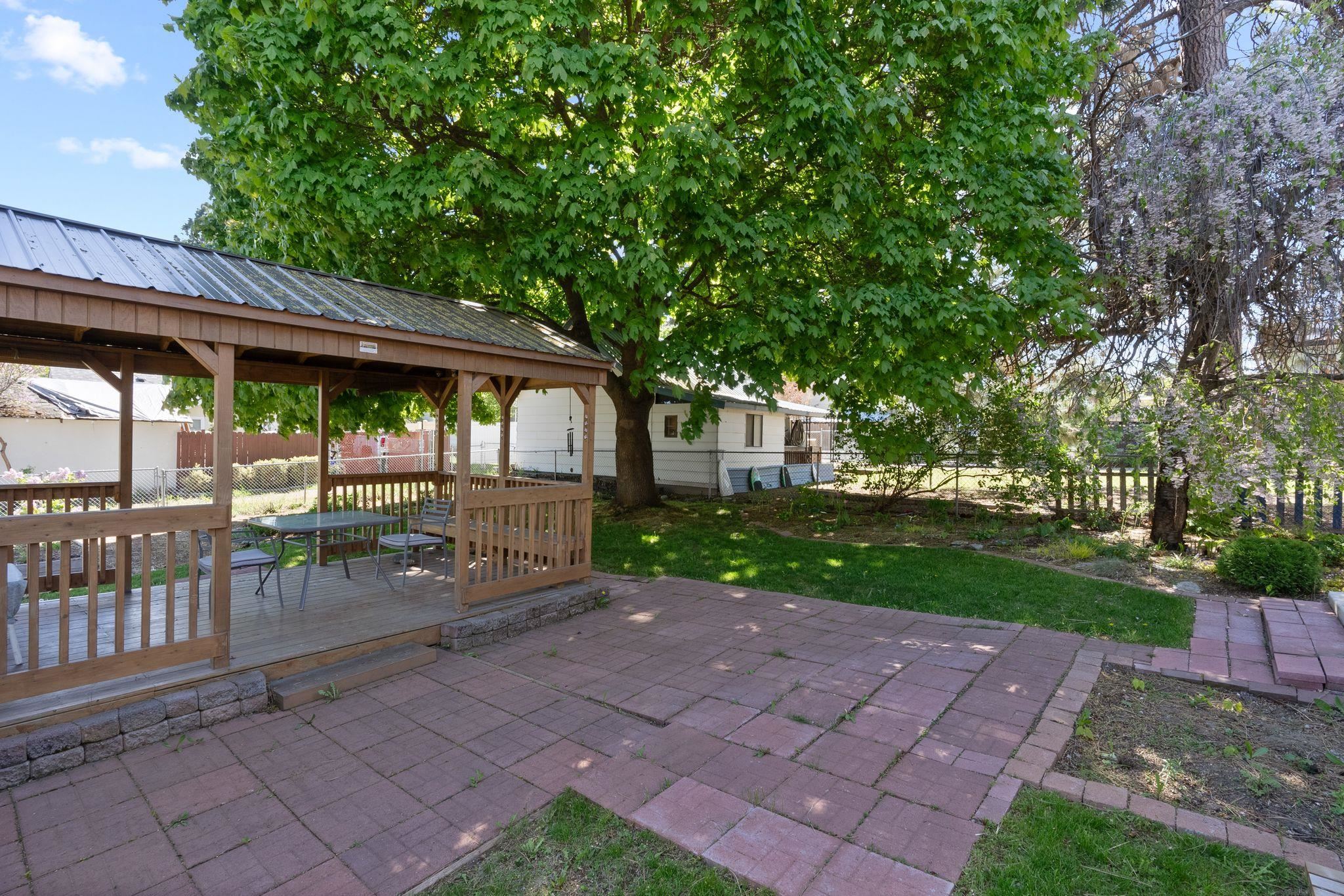 3412 E 34TH Ave