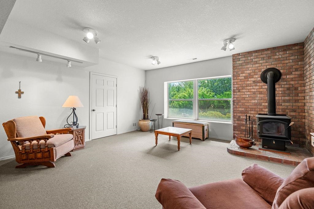 897 Townsend Sackman Rd