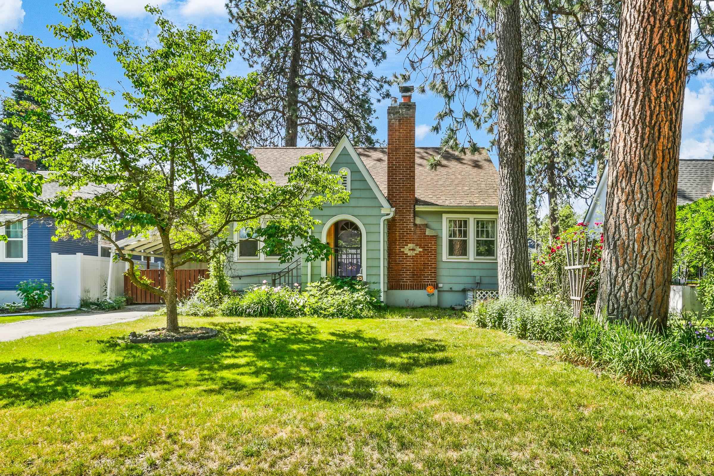 617 W 26TH Ave