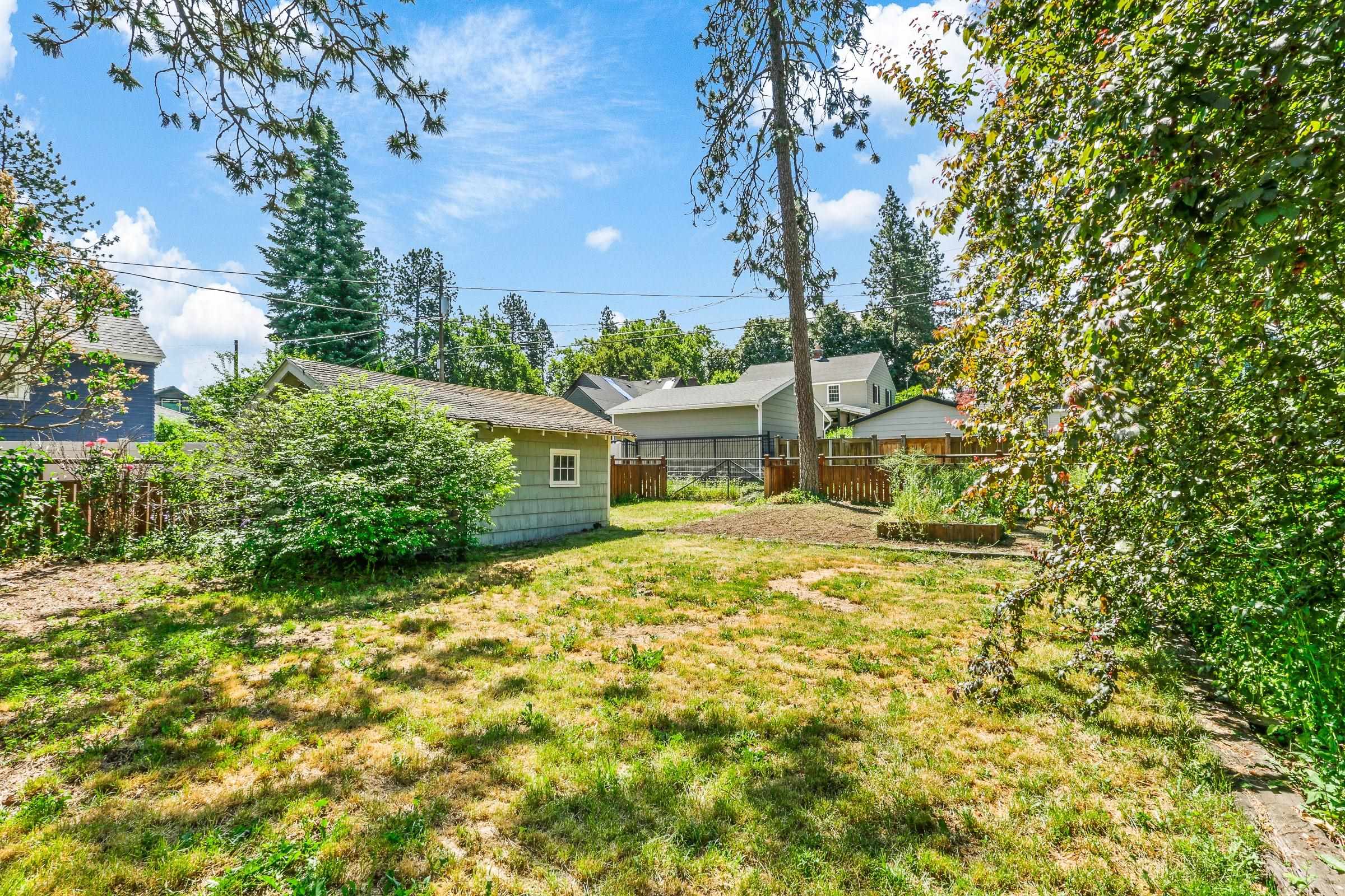 617 W 26TH Ave