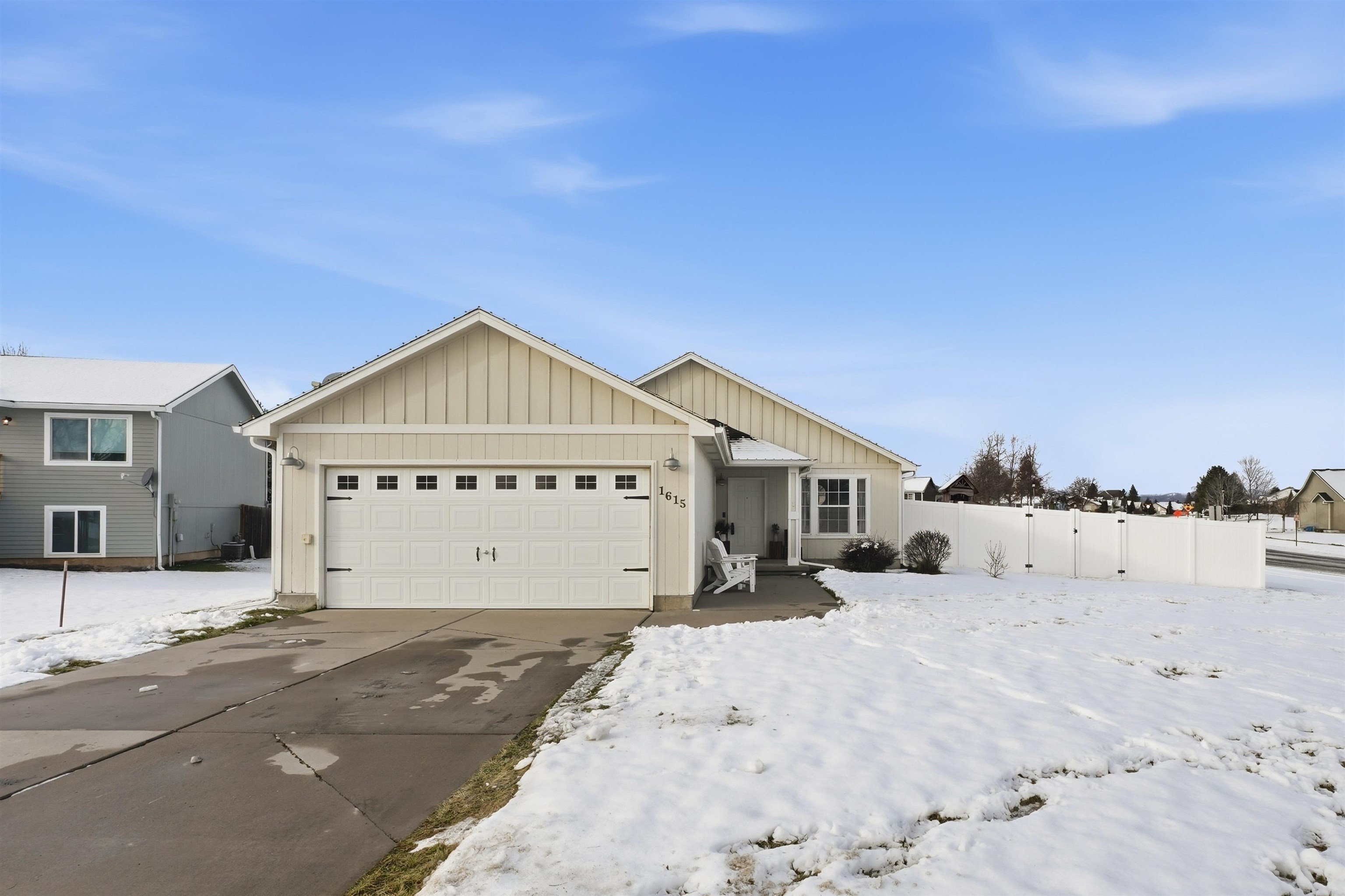 1615 E Laigo Ct