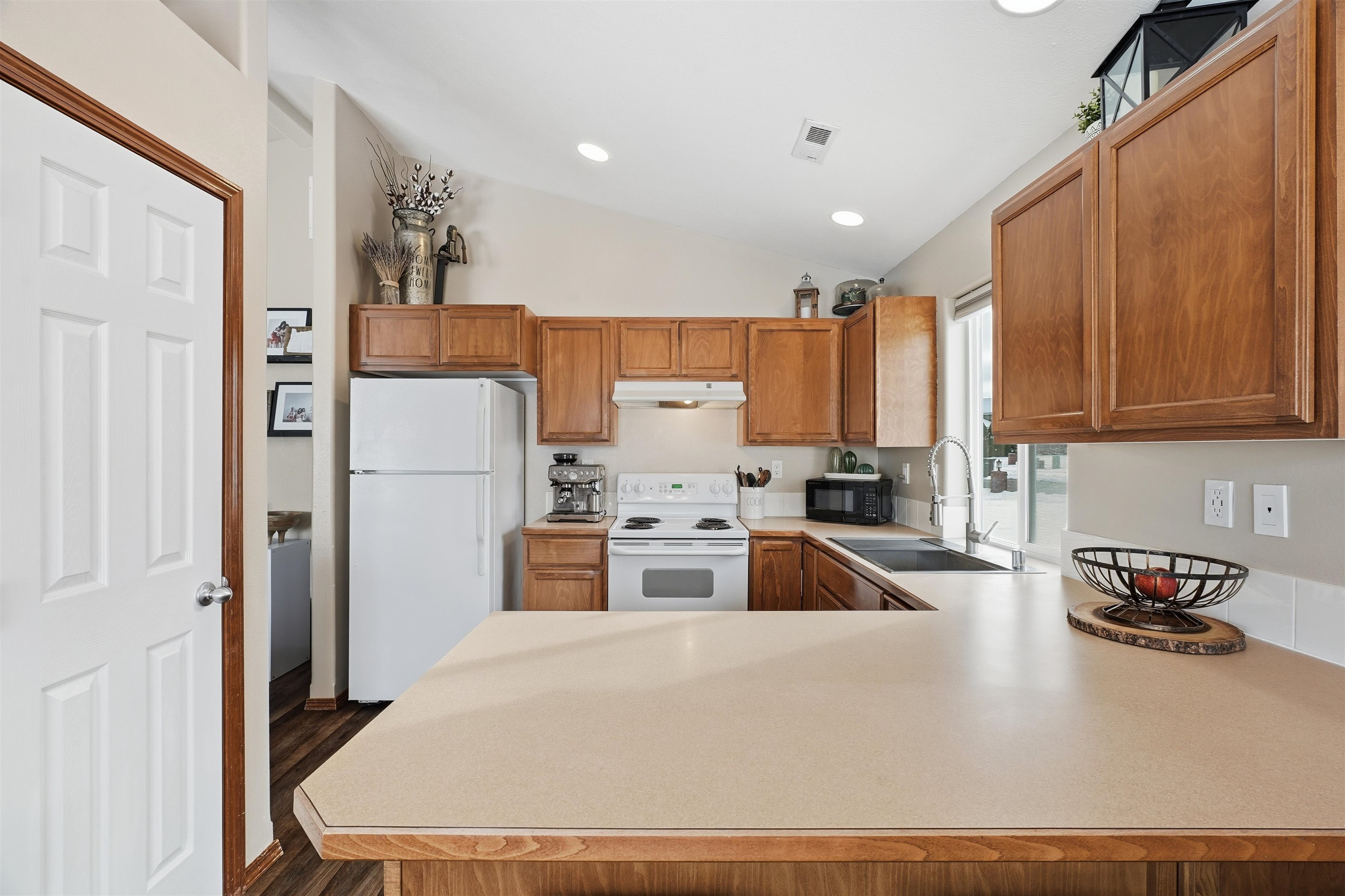 1615 E Laigo Ct