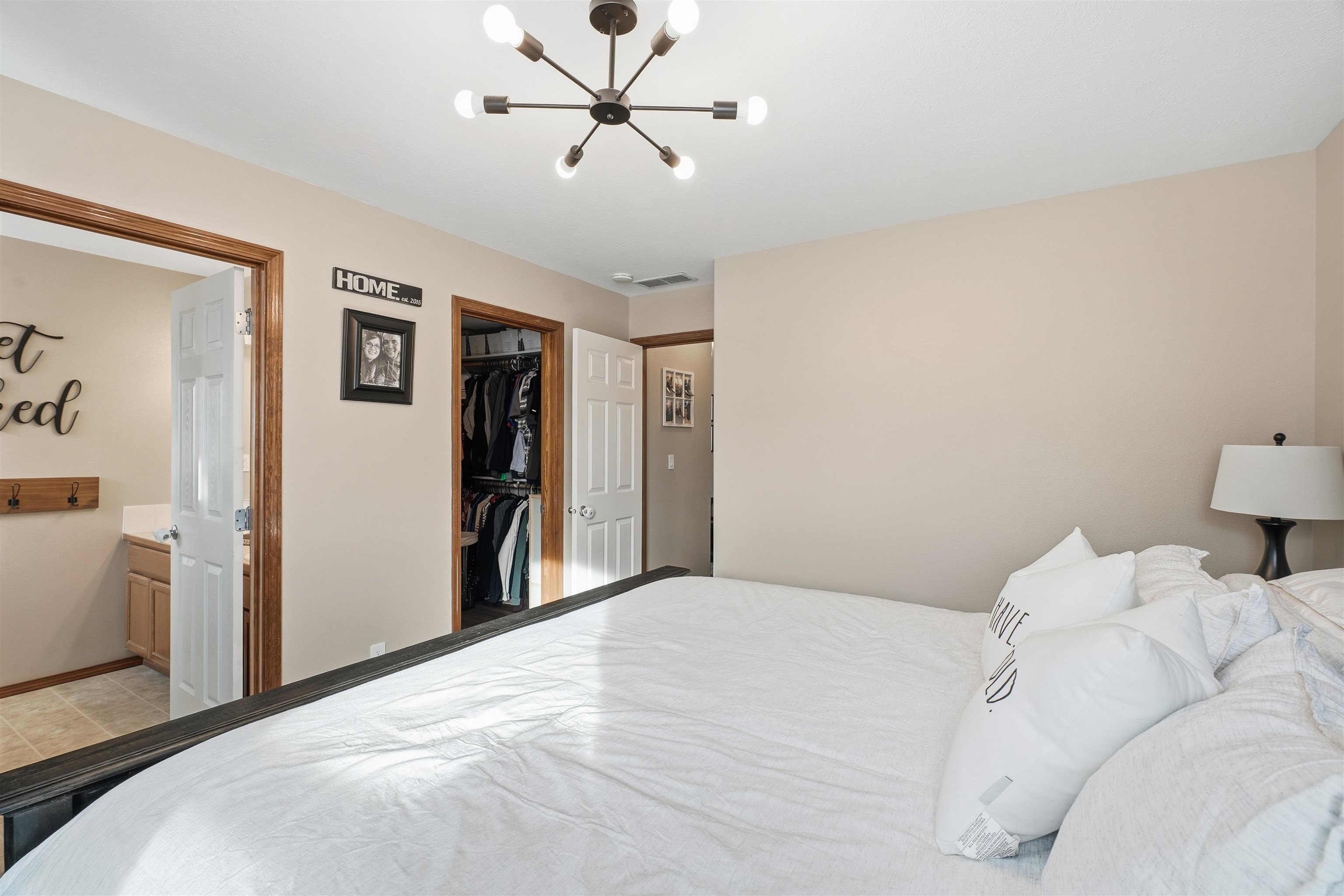 1615 E Laigo Ct