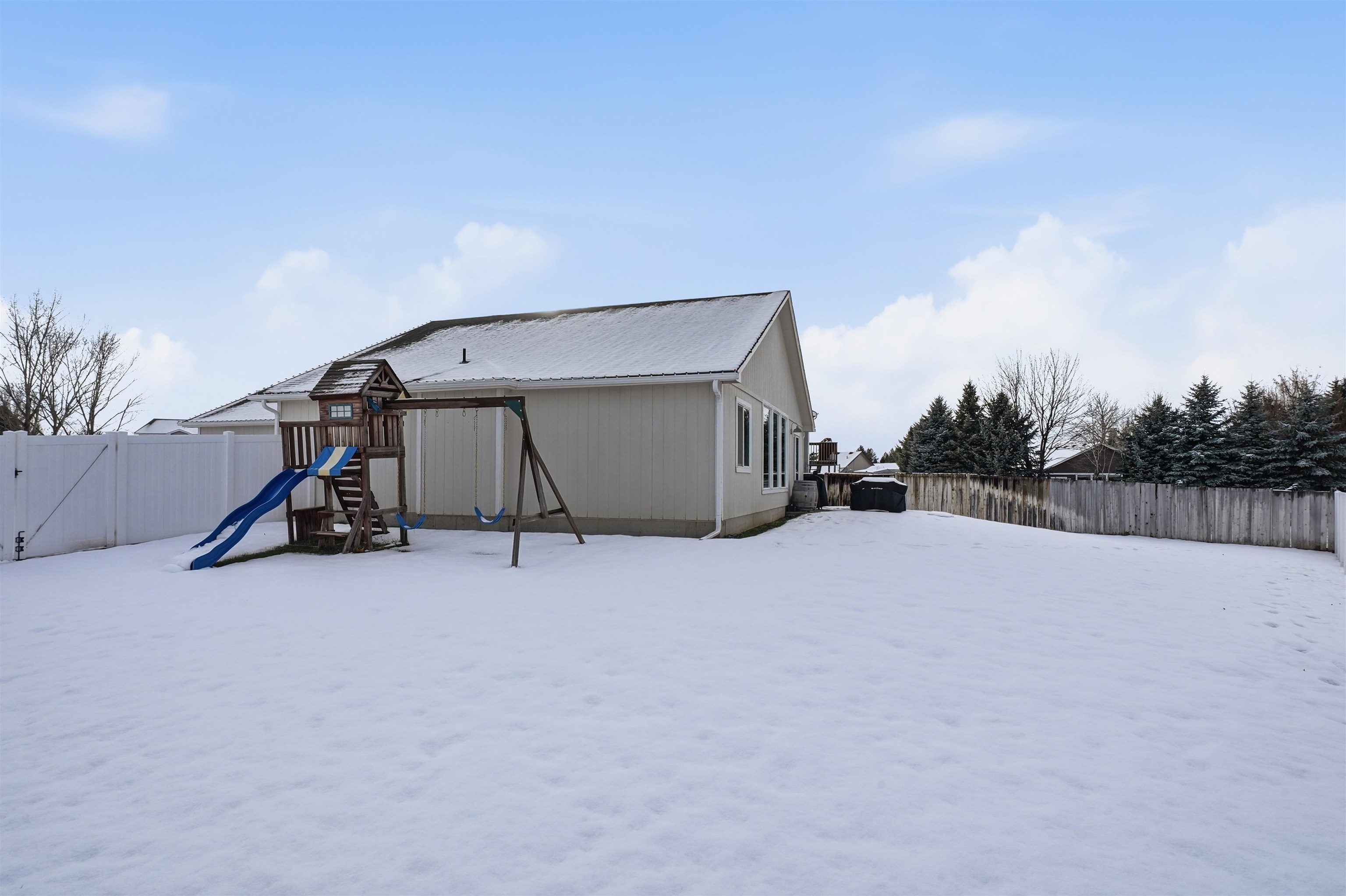 1615 E Laigo Ct