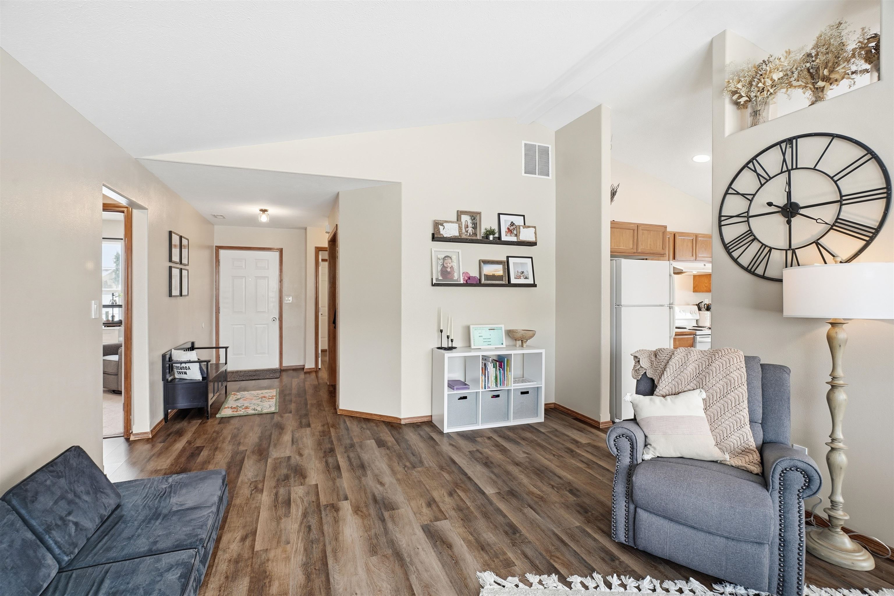 1615 E Laigo Ct