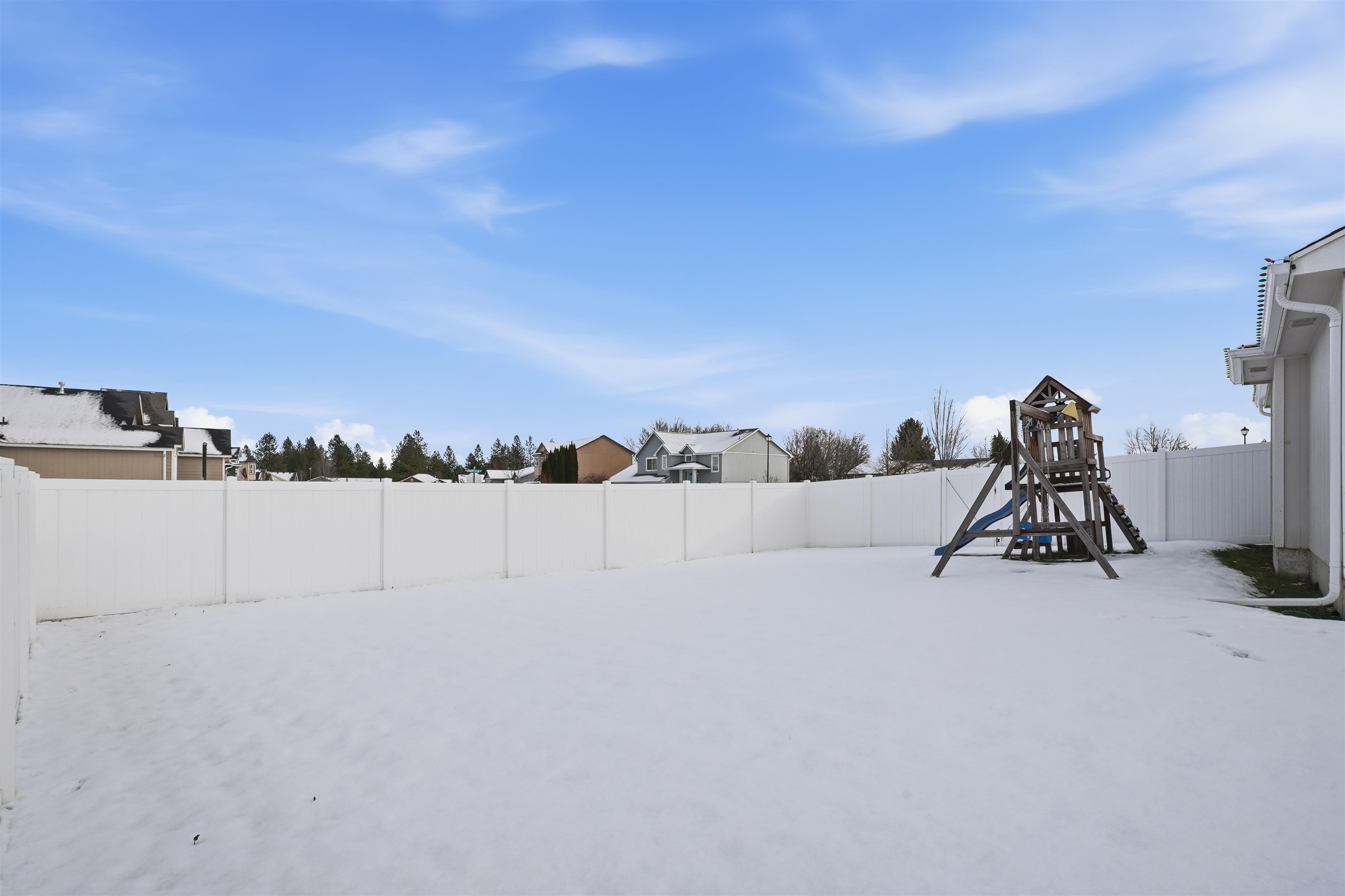 1615 E Laigo Ct