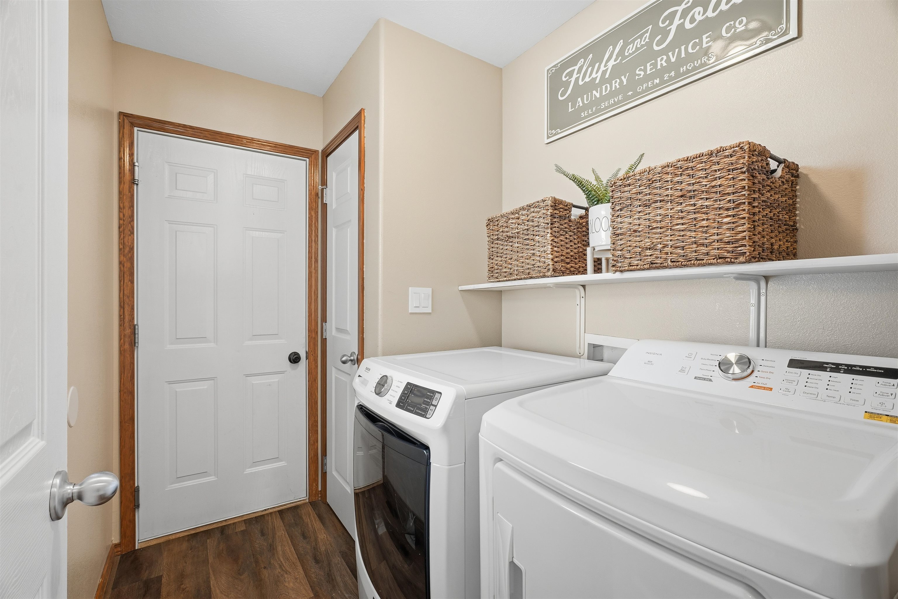 1615 E Laigo Ct