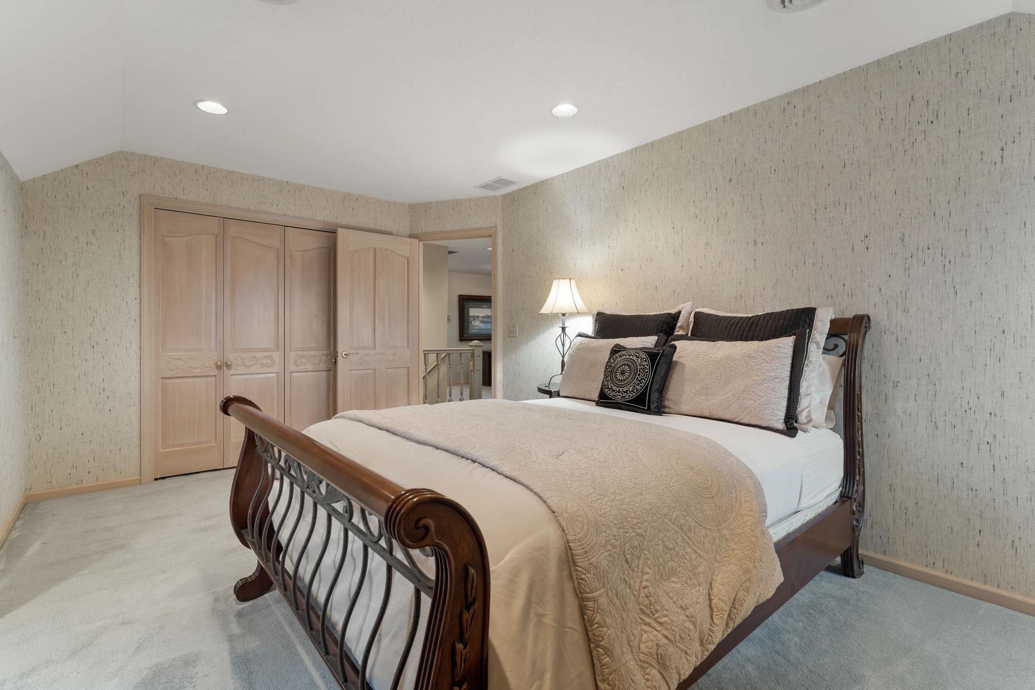 5409 S Quail Ridge Cir
