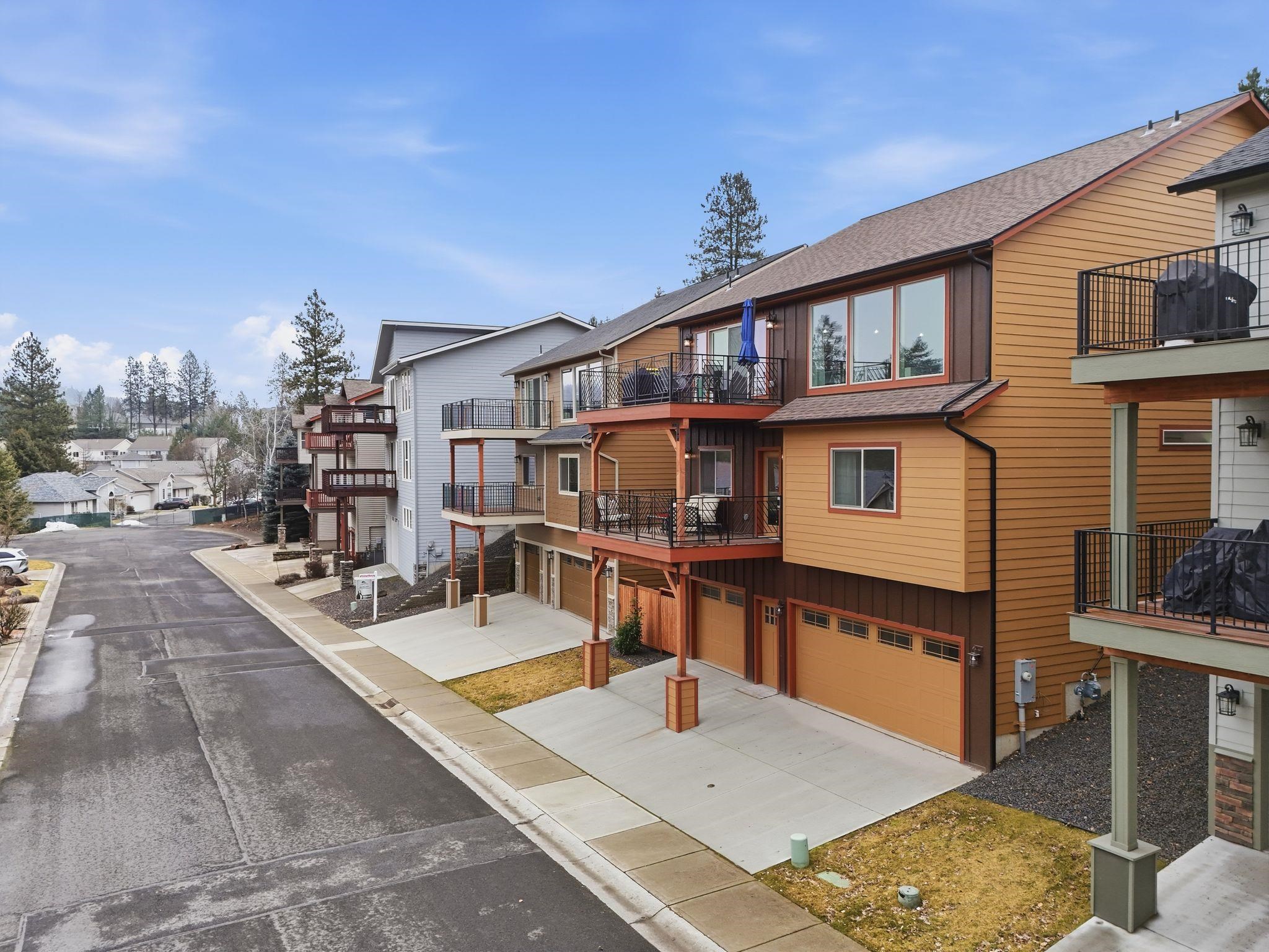 806 W Bolan Ave
