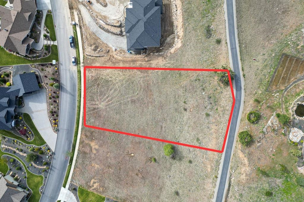 124 N Holiday Hills Dr