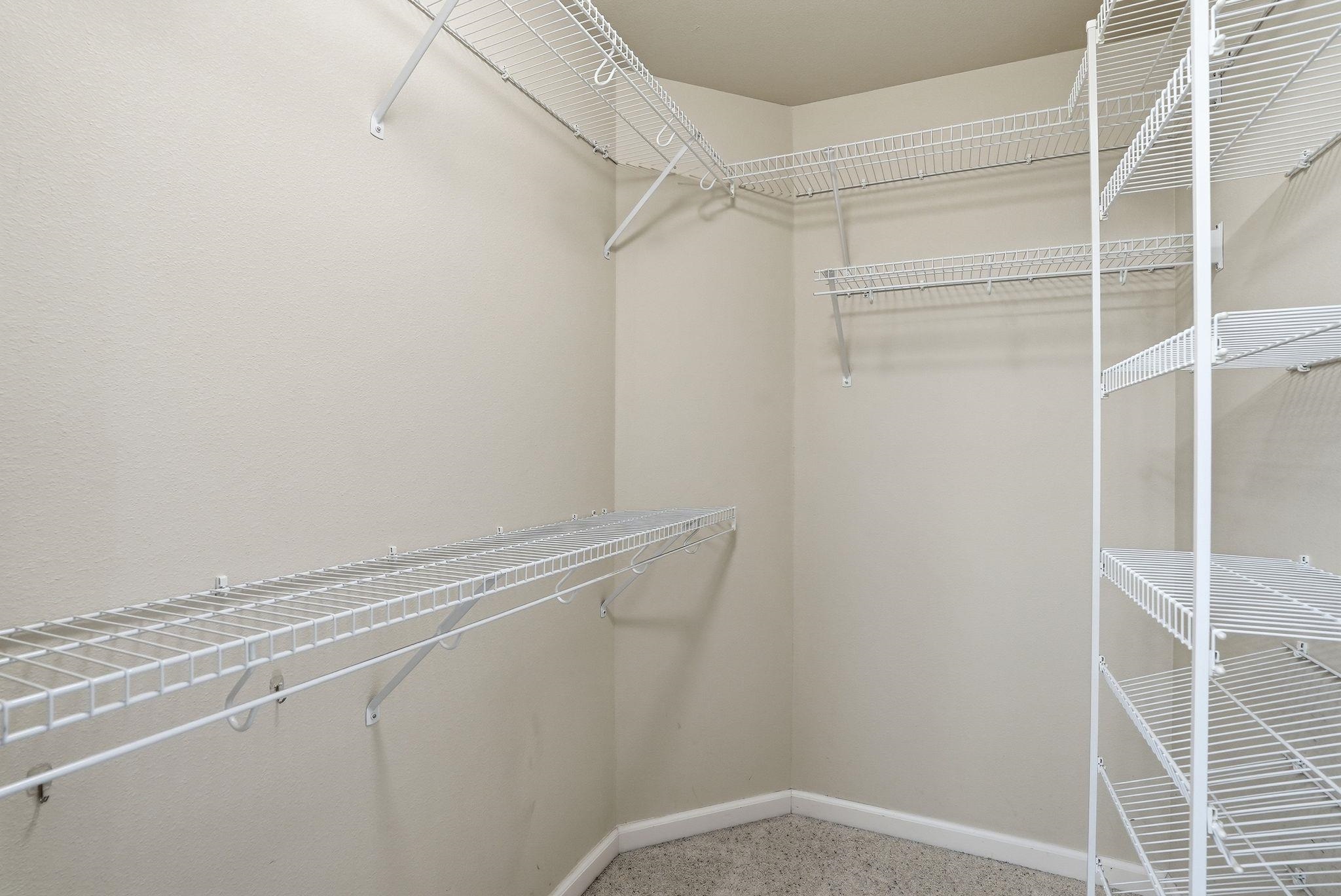 6728 S Moran View St