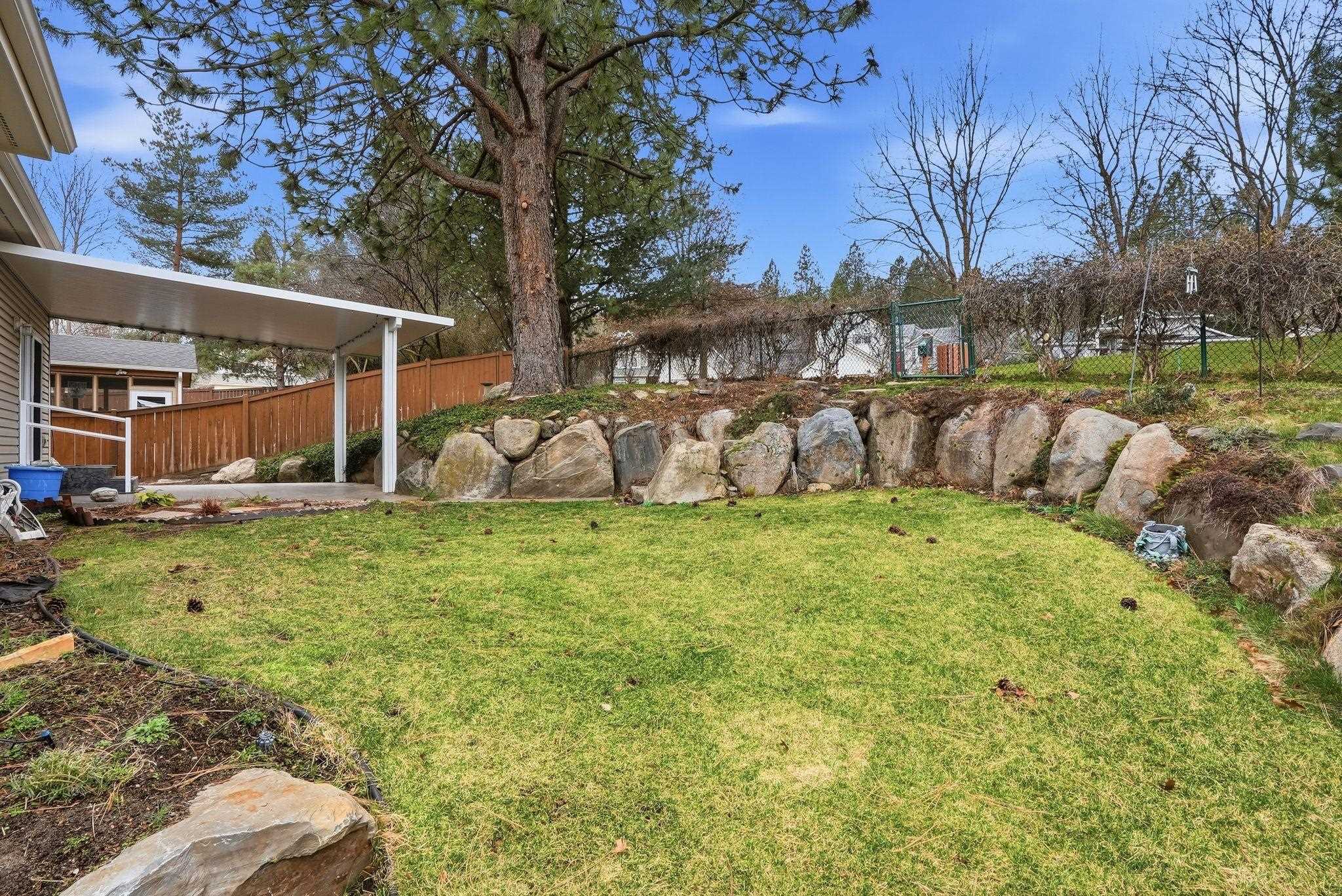 6728 S Moran View St