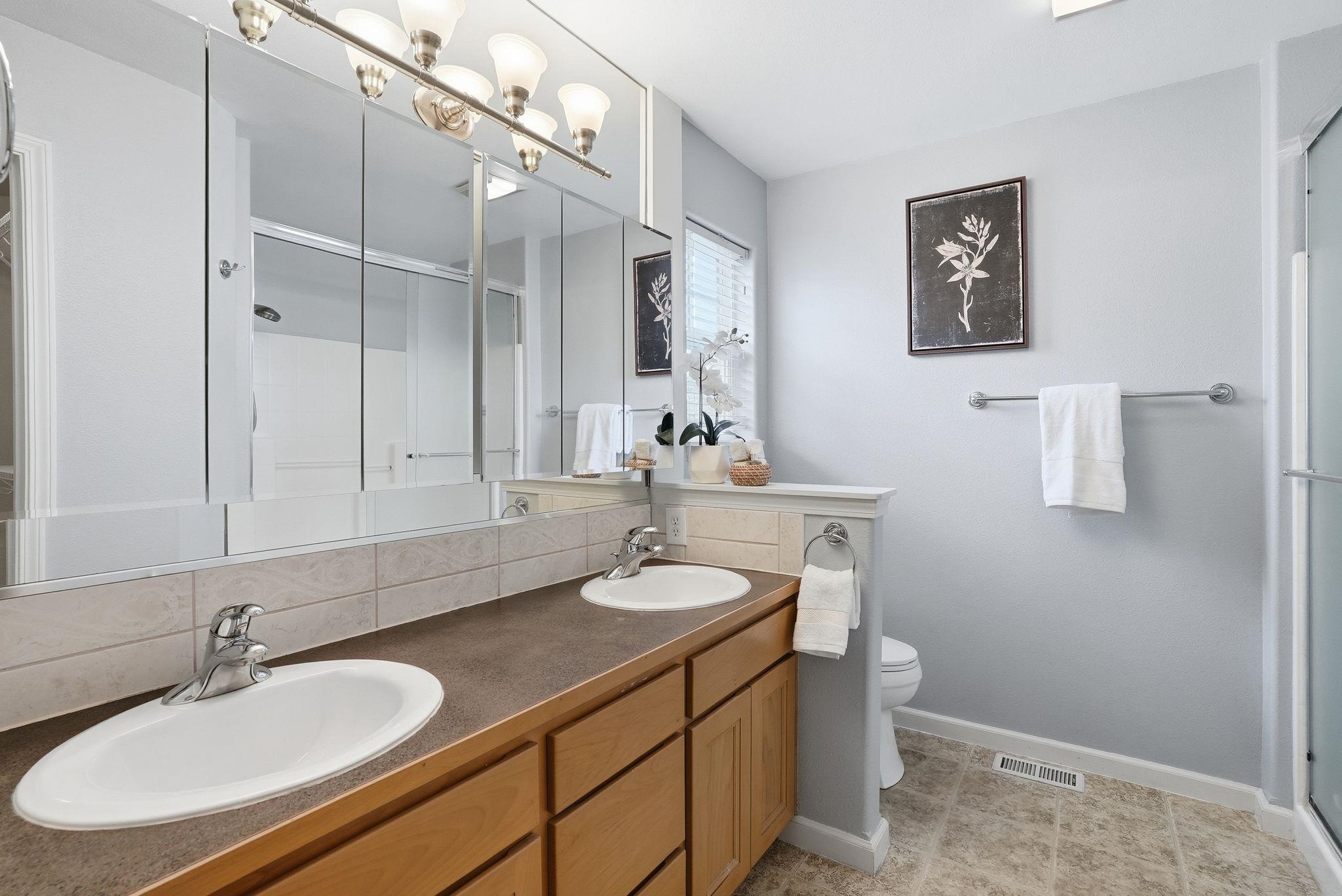 6728 S Moran View St