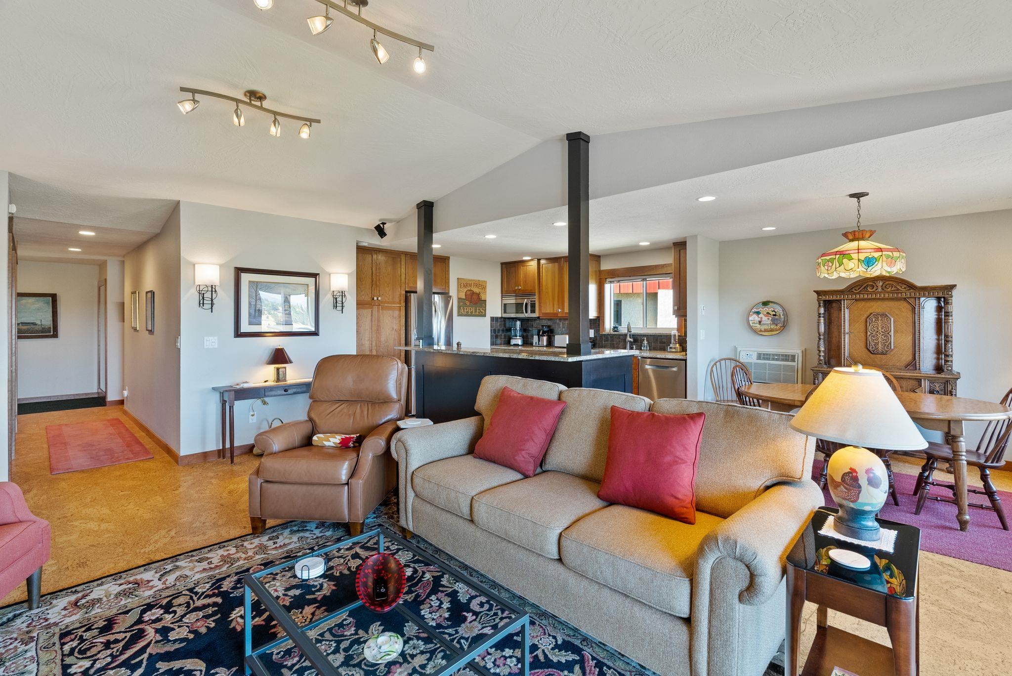 174 S Coeur D'Alene #H301 St