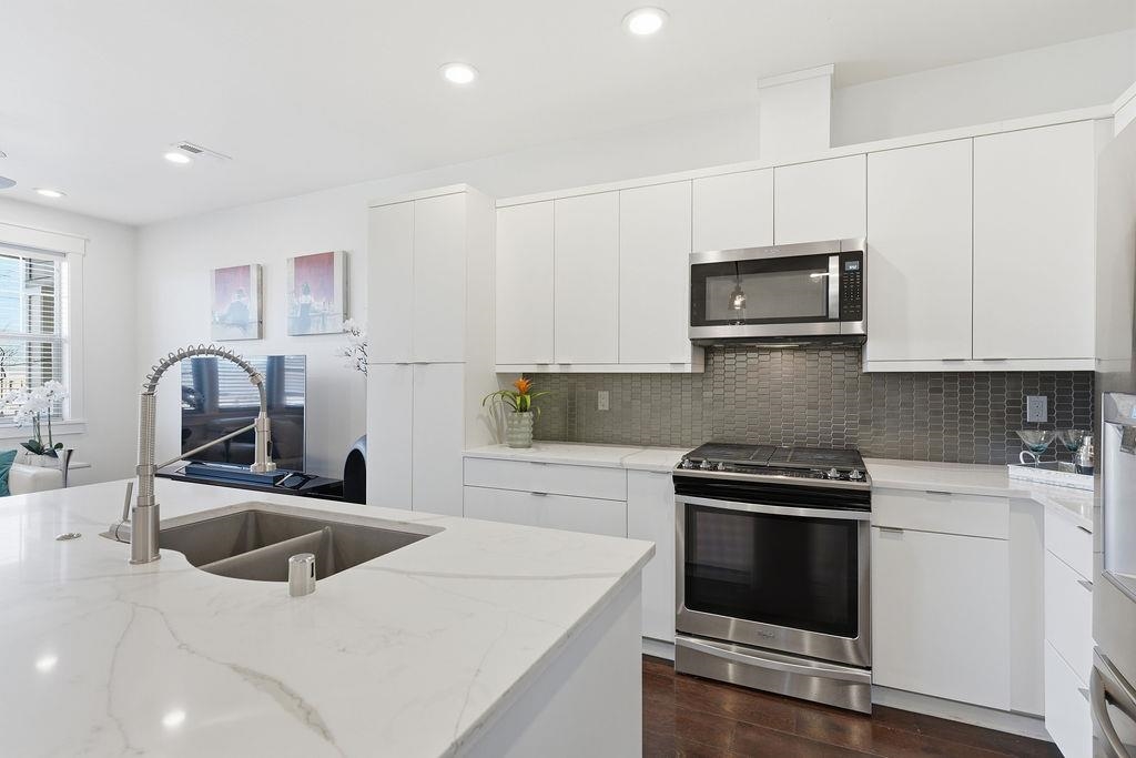 24390 E Hawkstone Loop