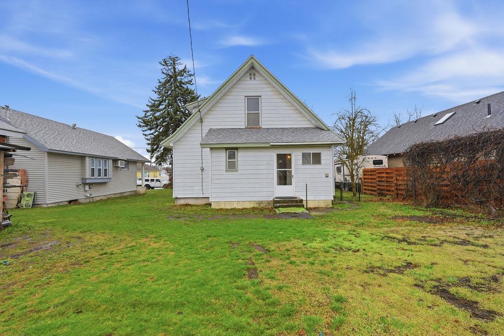 313 E Gordon Ave