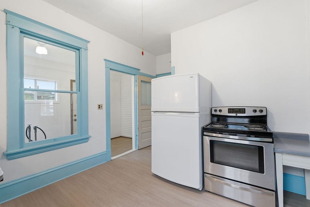 313 E Gordon Ave