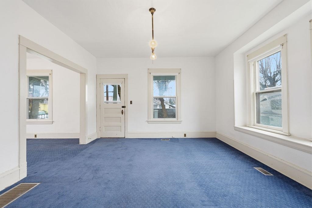 313 E Gordon Ave