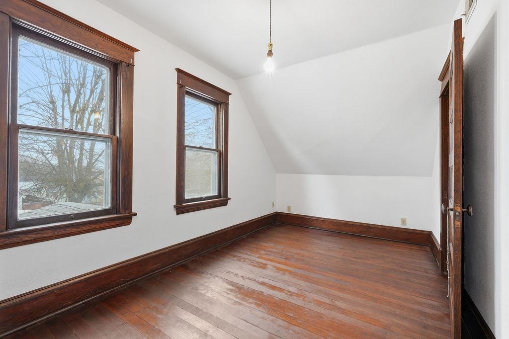 313 E Gordon Ave