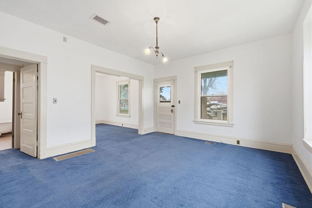 313 E Gordon Ave