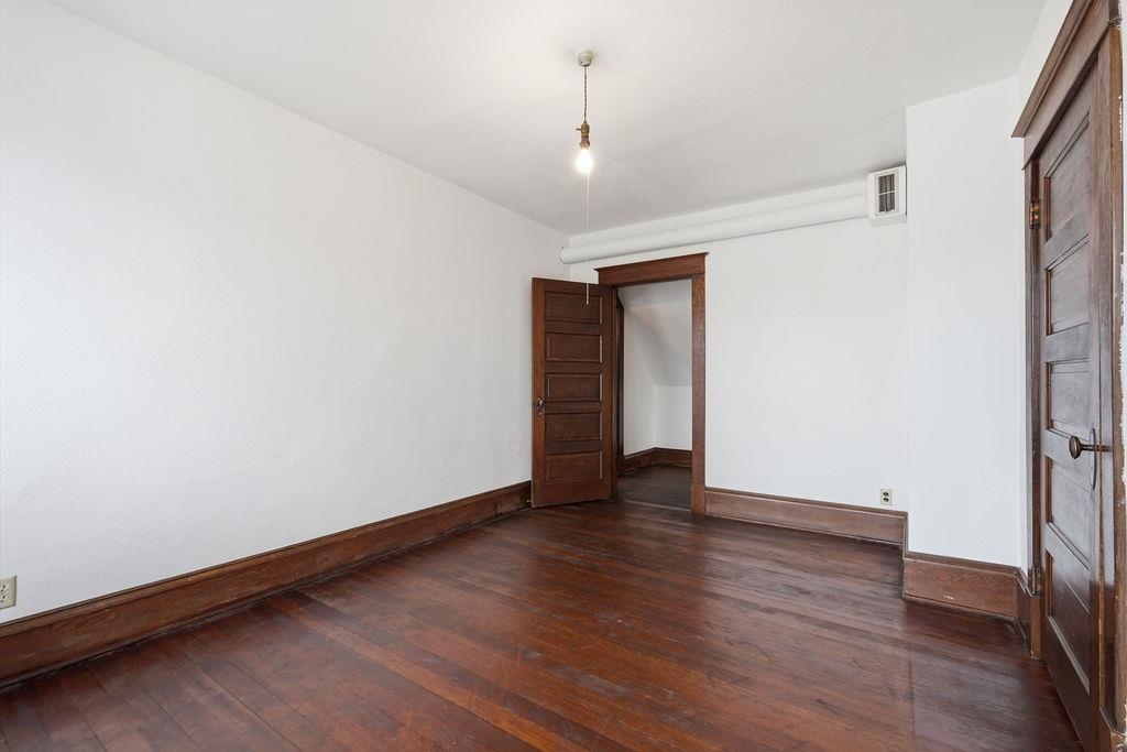 313 E Gordon Ave