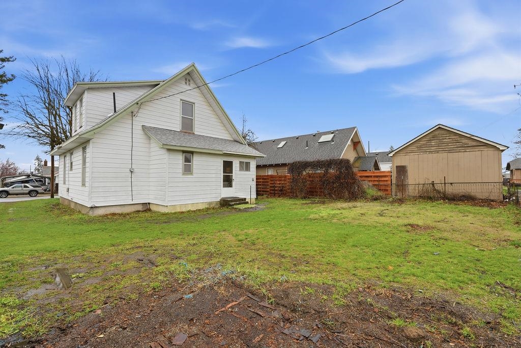 313 E Gordon Ave