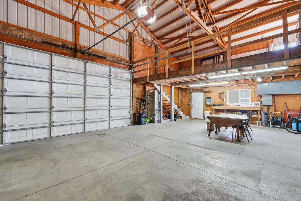 3808 W Rockwell Ave