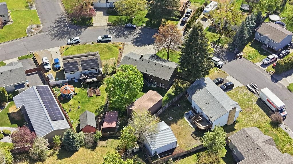7621 N Dakota St