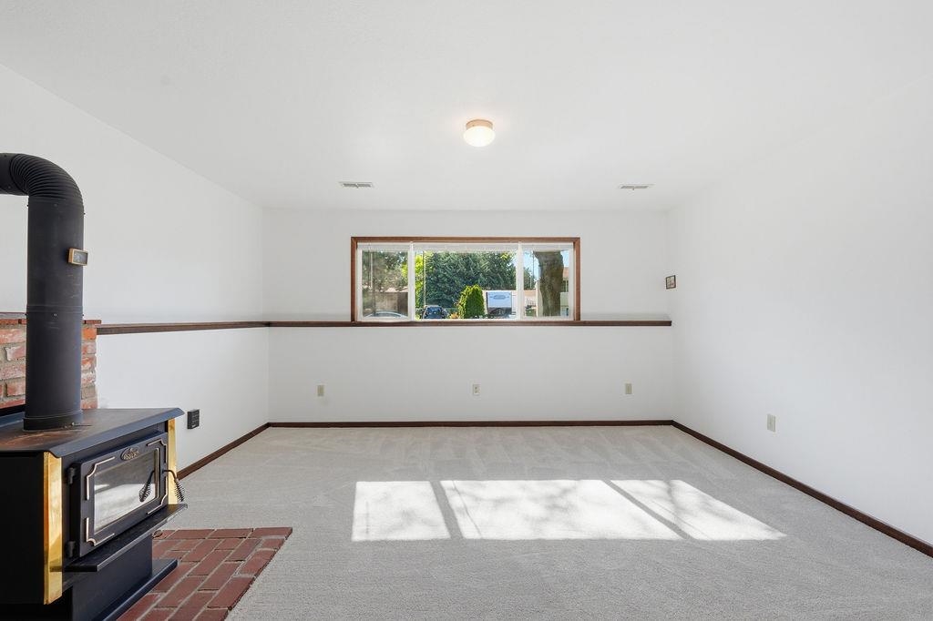 7621 N Dakota St