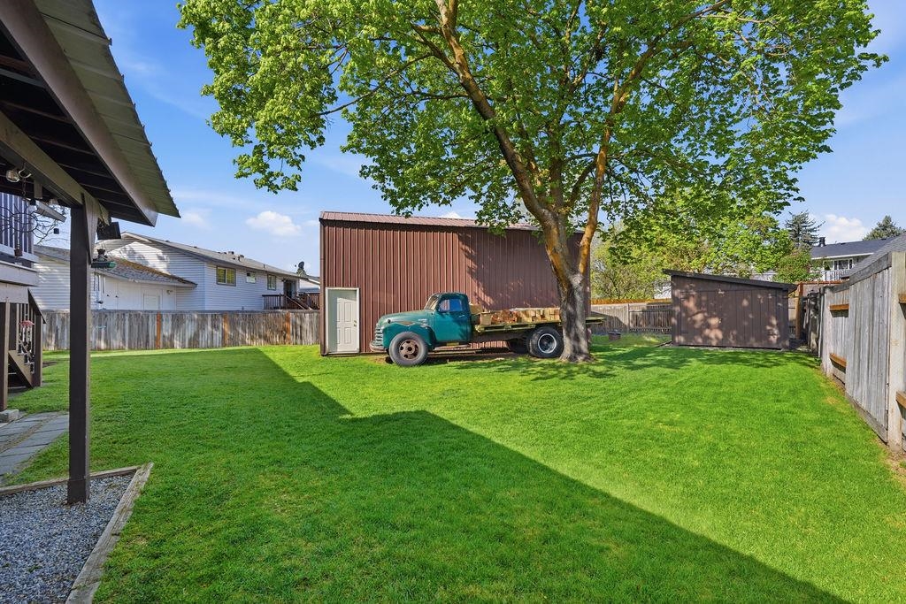 7621 N Dakota St