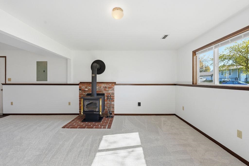 7621 N Dakota St