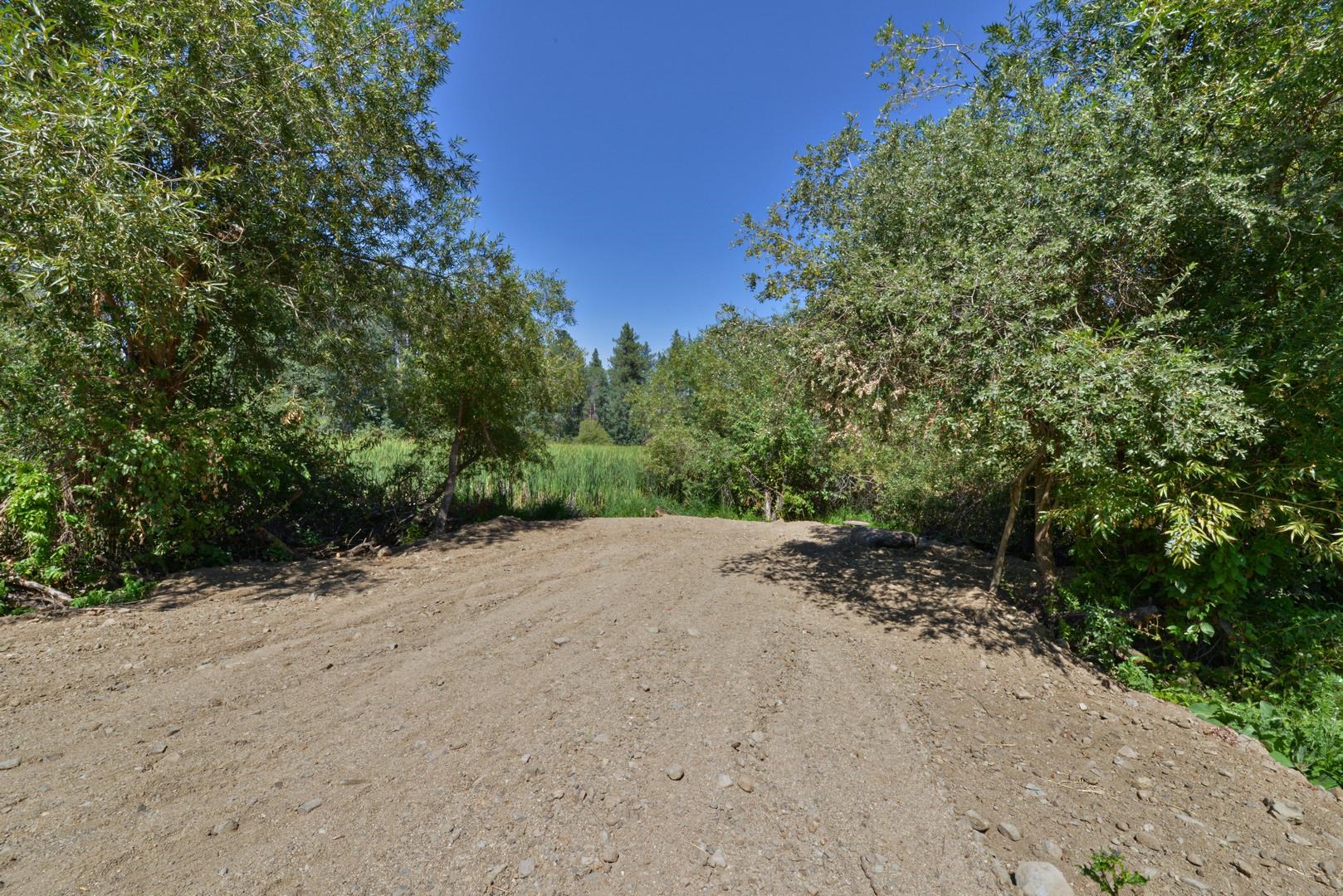 Near 12523 S Clear Lake Rd