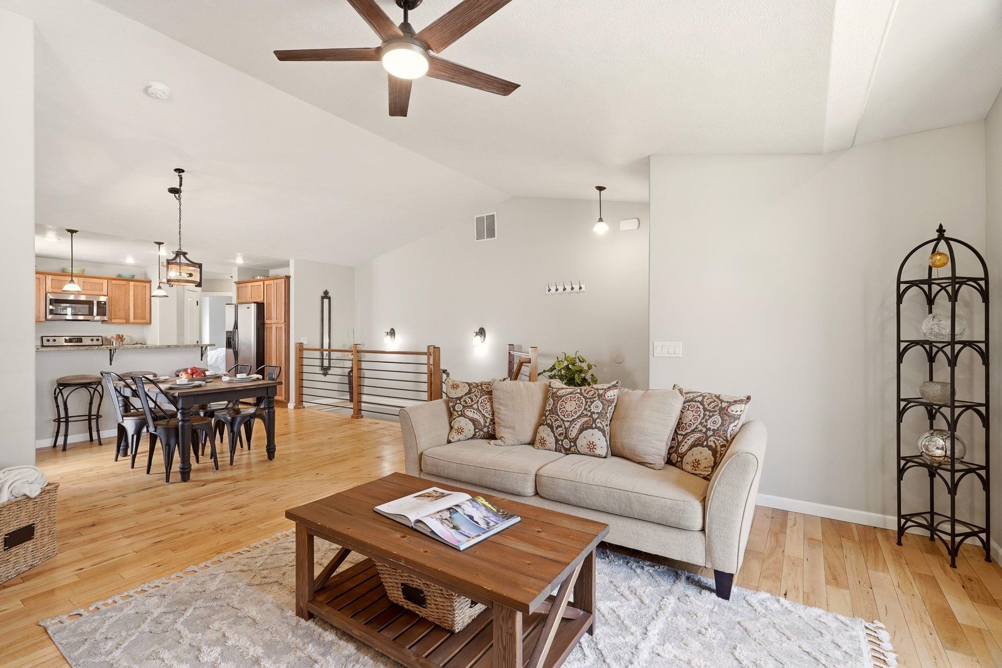 1611 S Cochran St