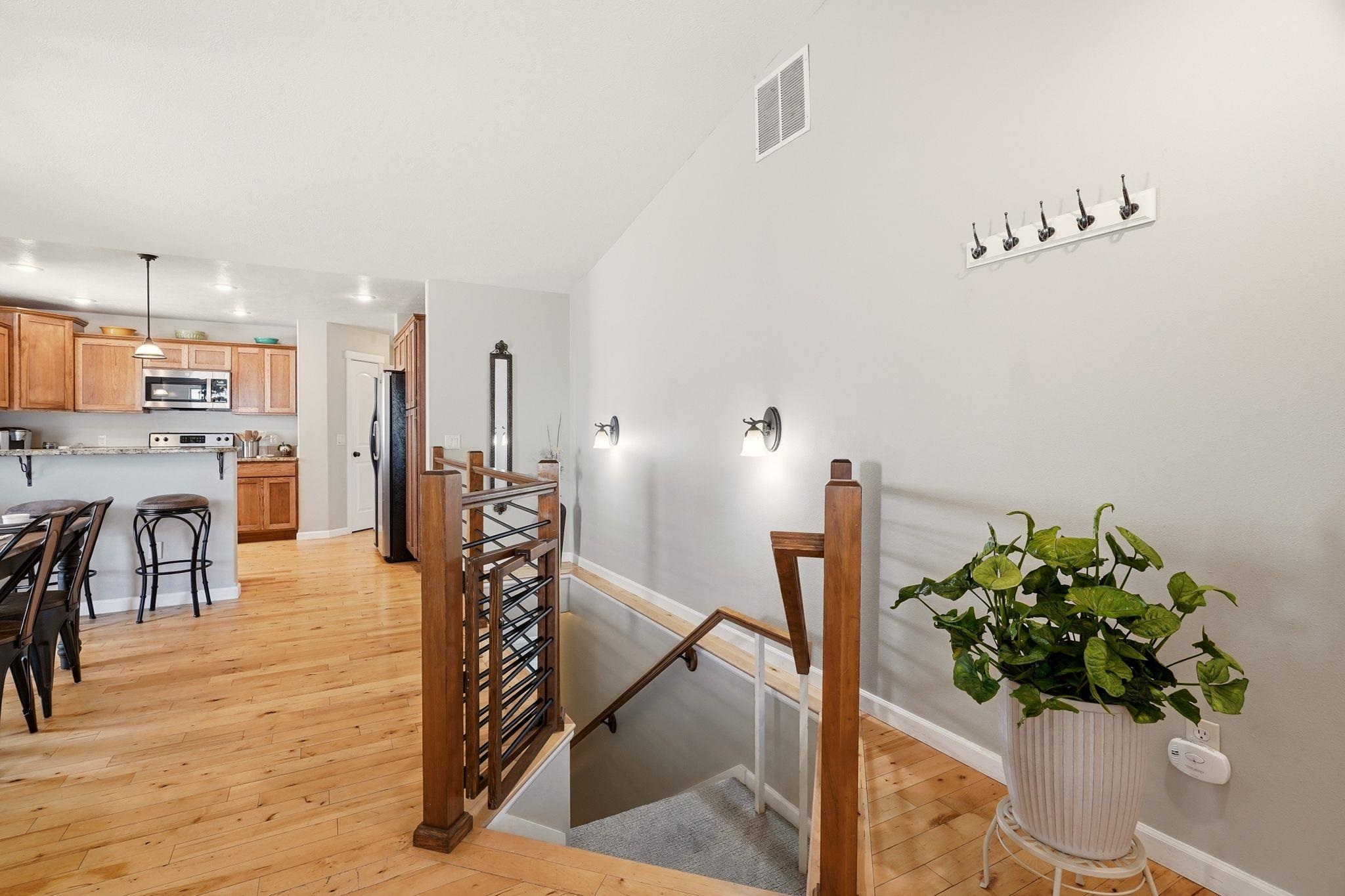 1611 S Cochran St