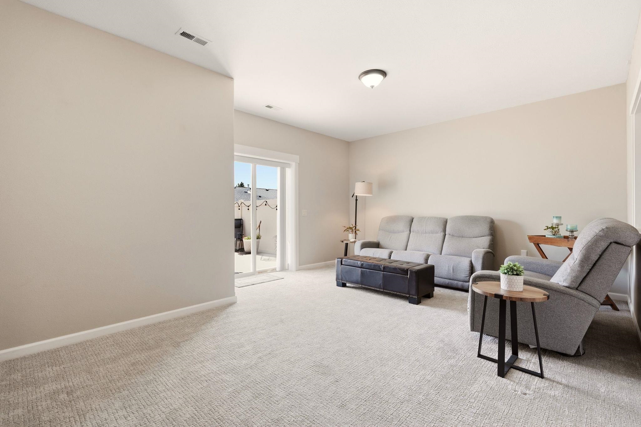 1611 S Cochran St