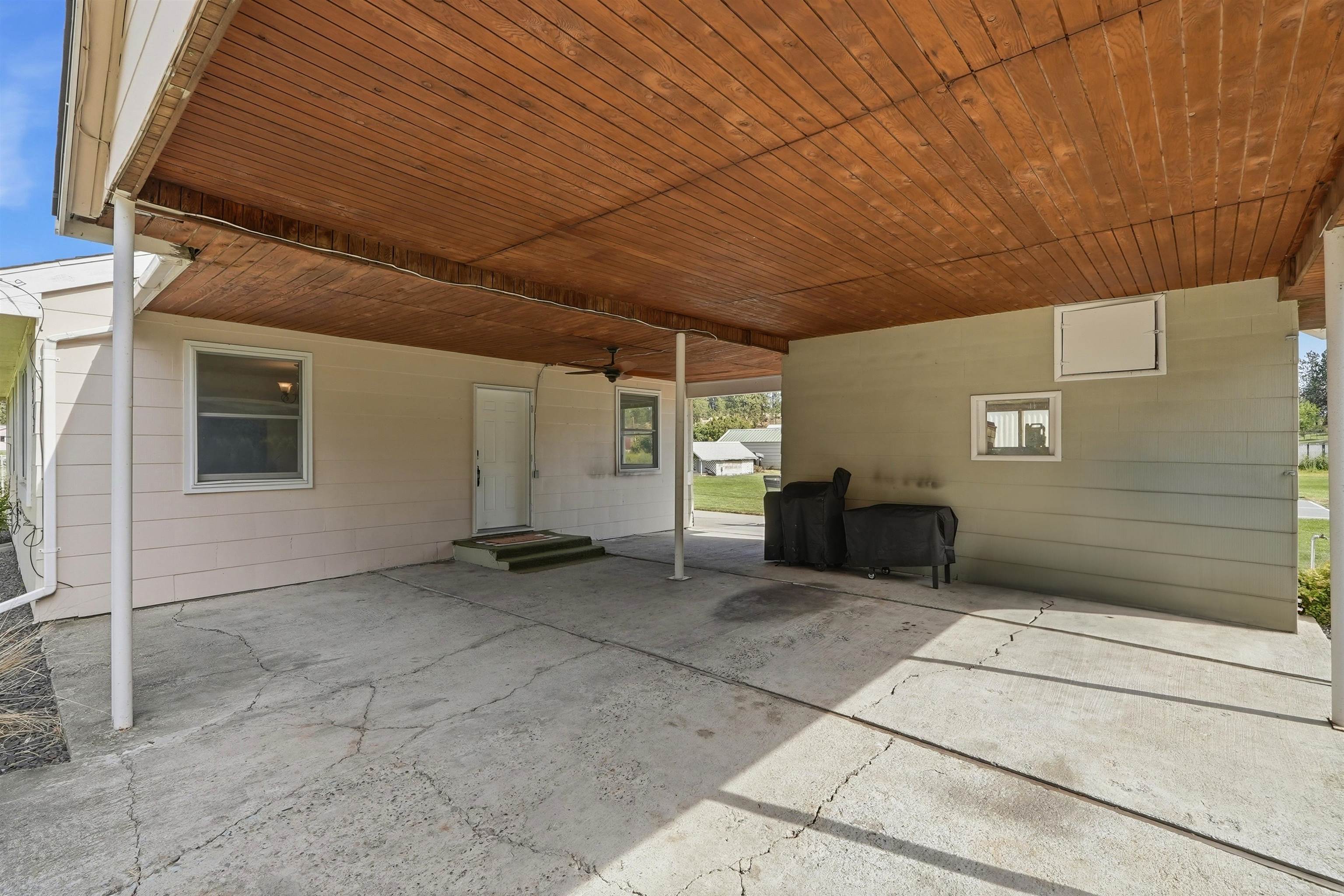 4307 W 40th Ave