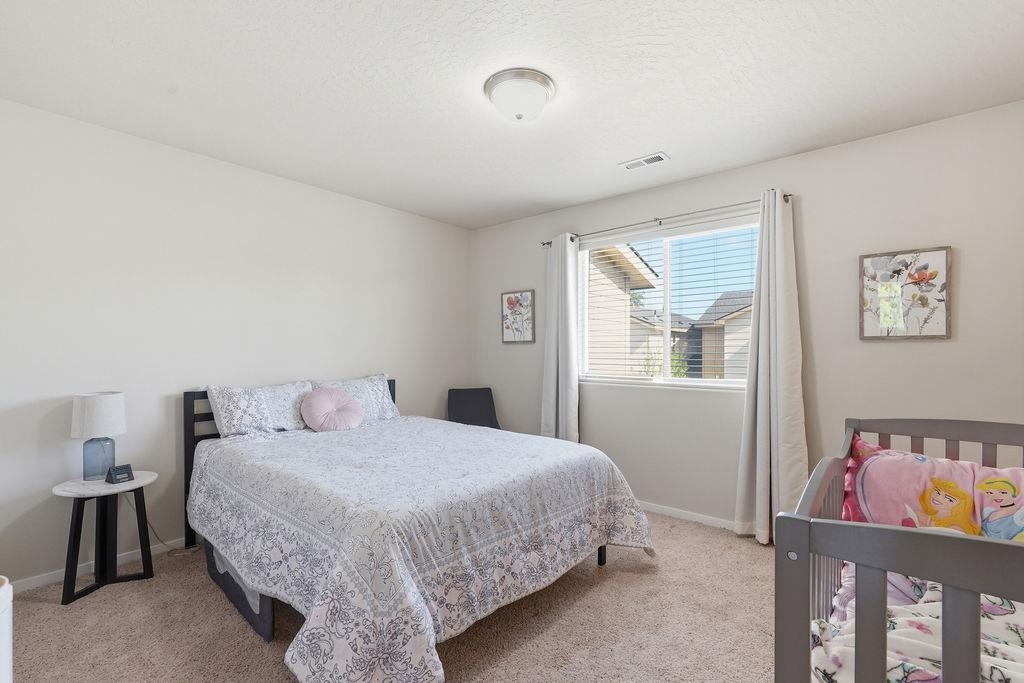 1920 W Summit Pkwy