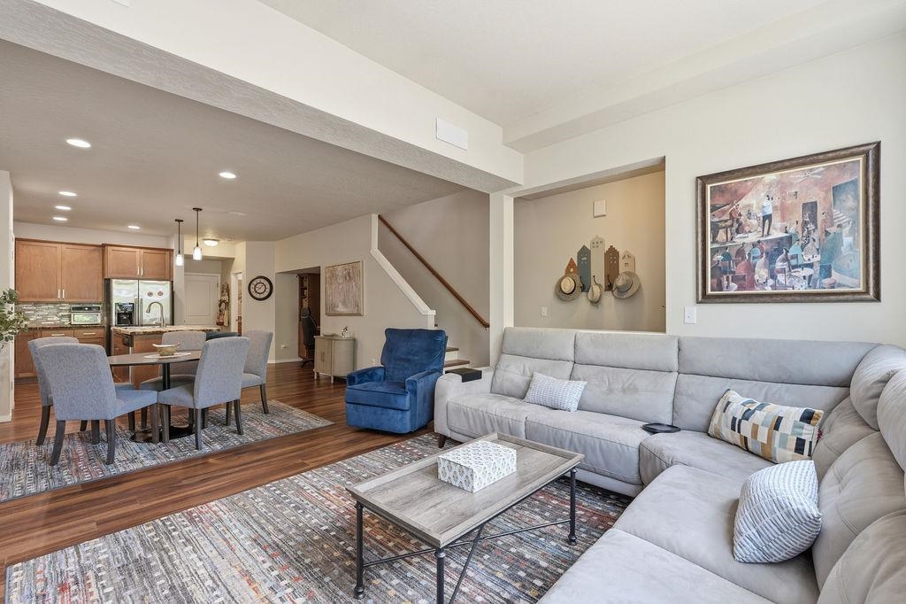 1920 W Summit Pkwy