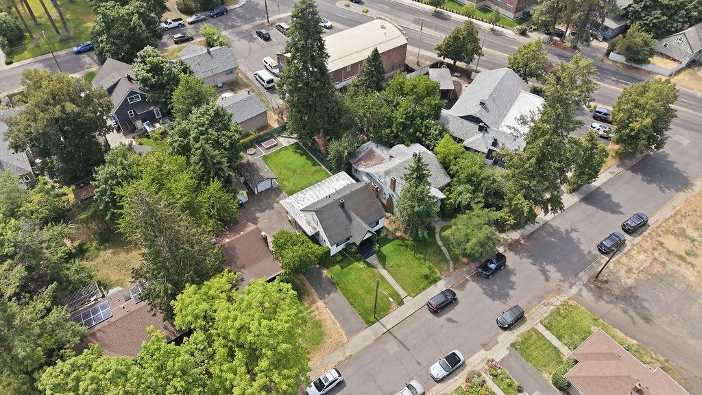 622 E 27TH Ave