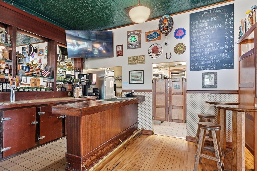 324 4th St