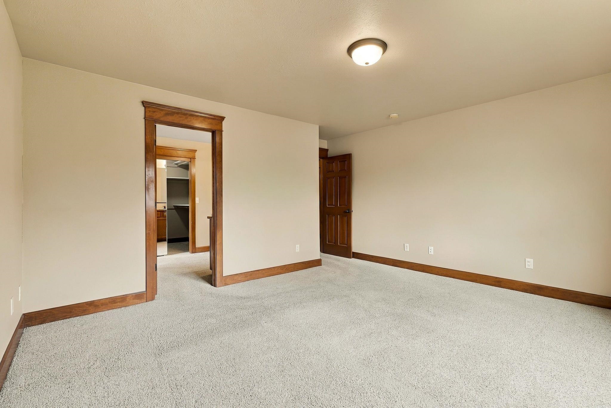 109 W Turner Ave