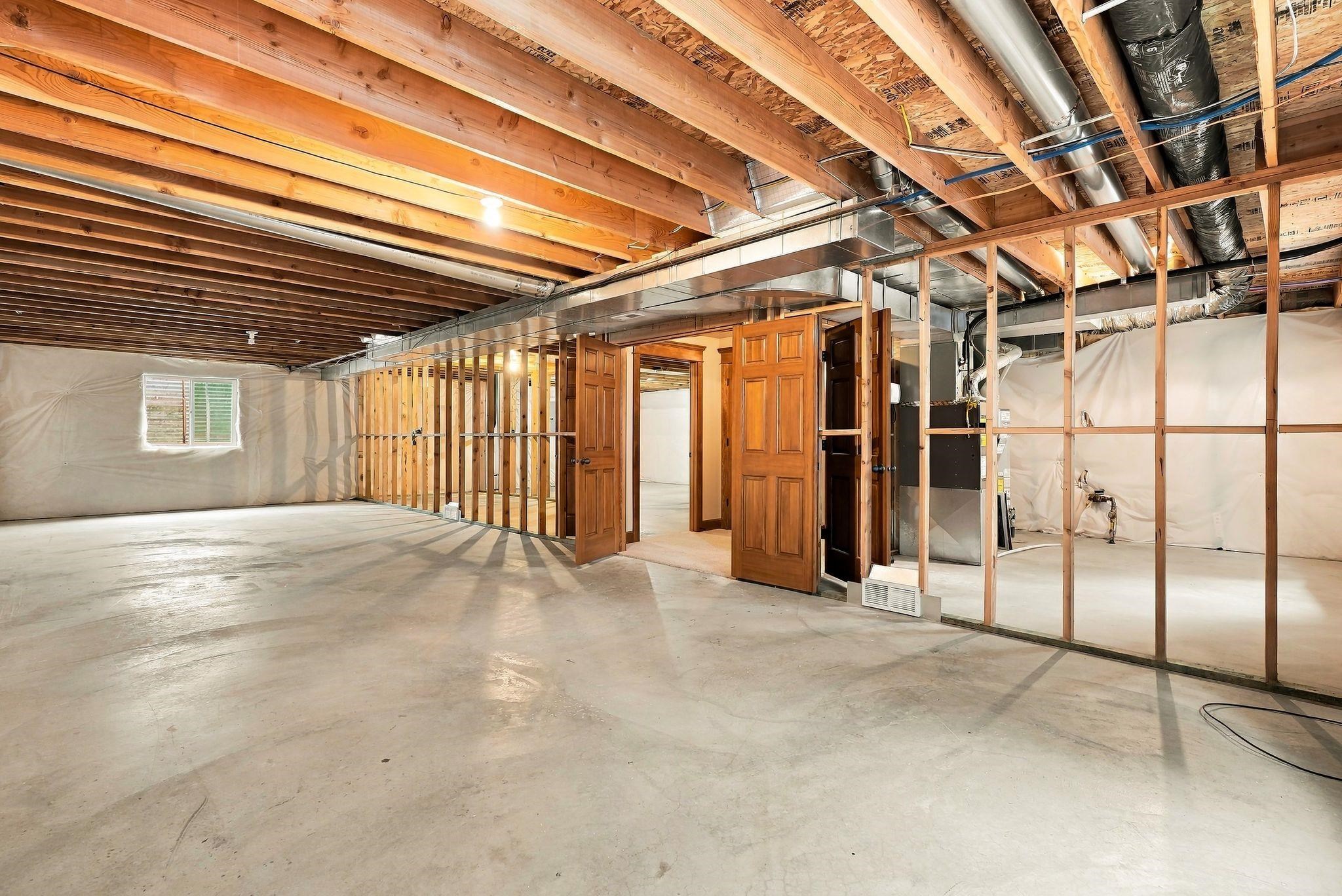 109 W Turner Ave