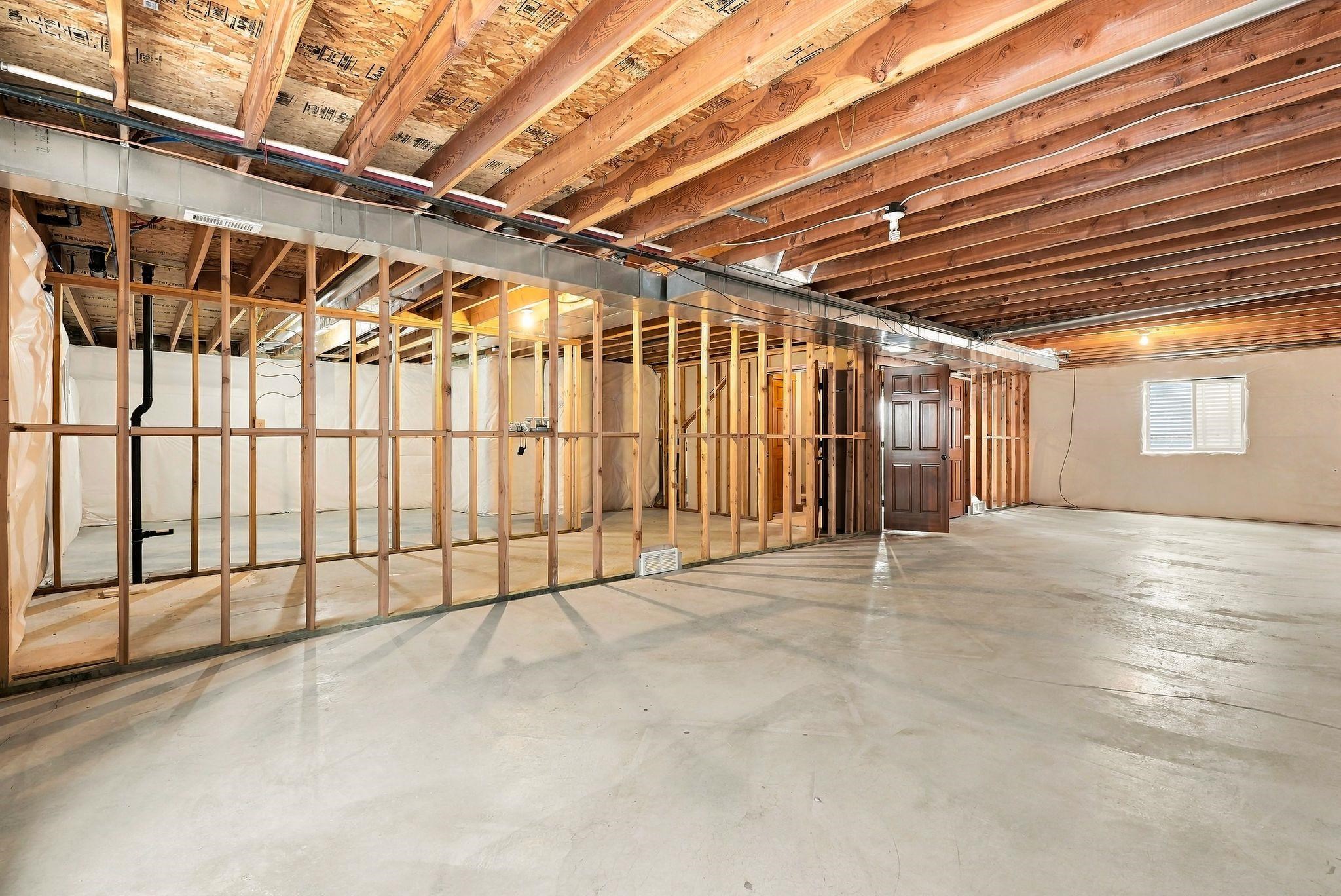 109 W Turner Ave