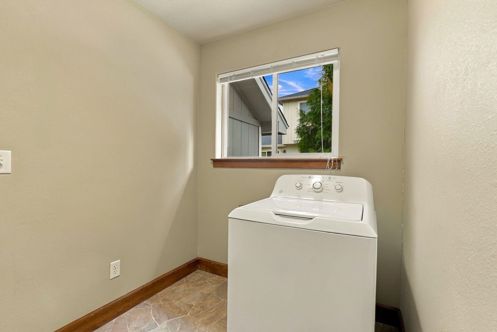 109 W Turner Ave