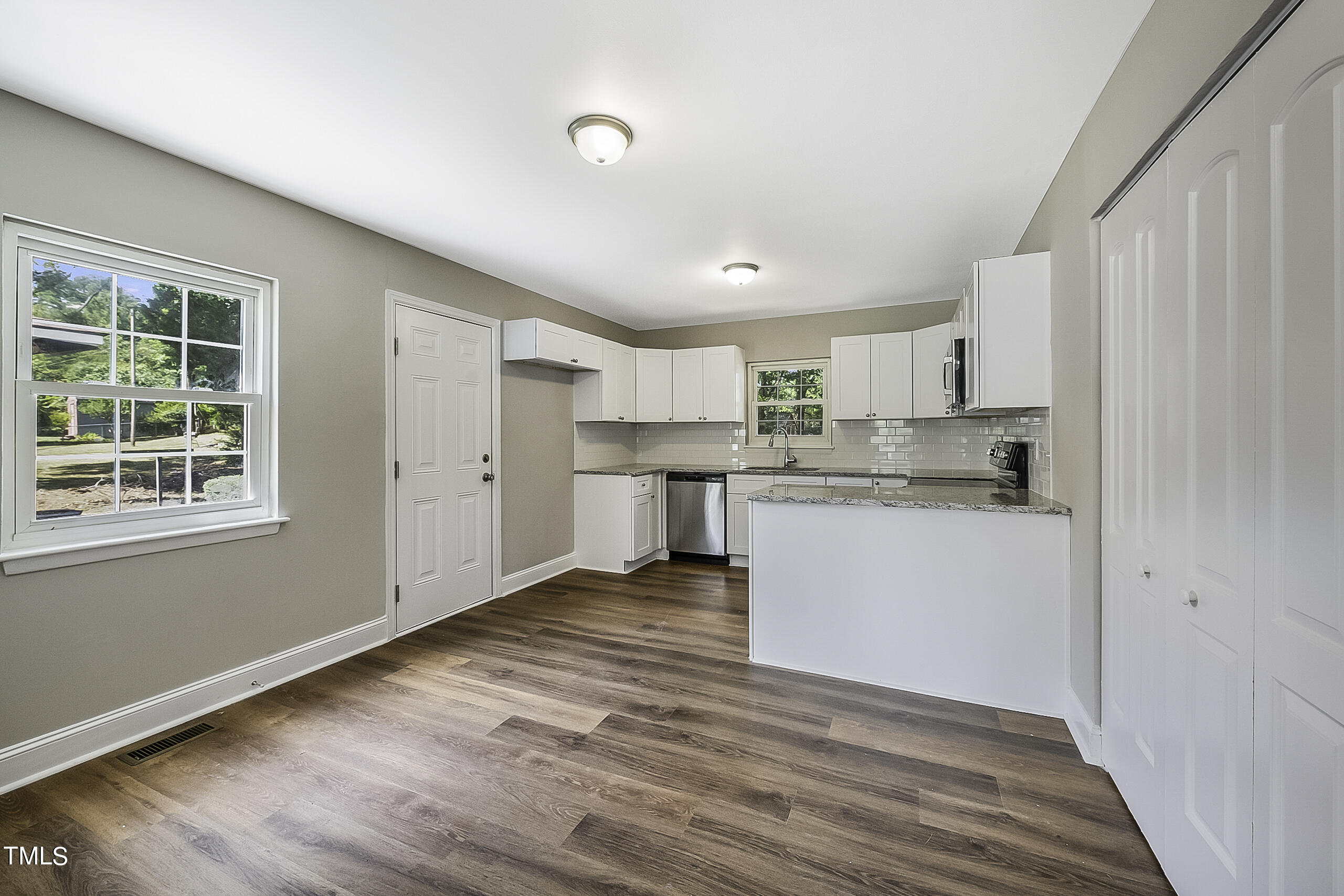 825 Da Vinci Street
