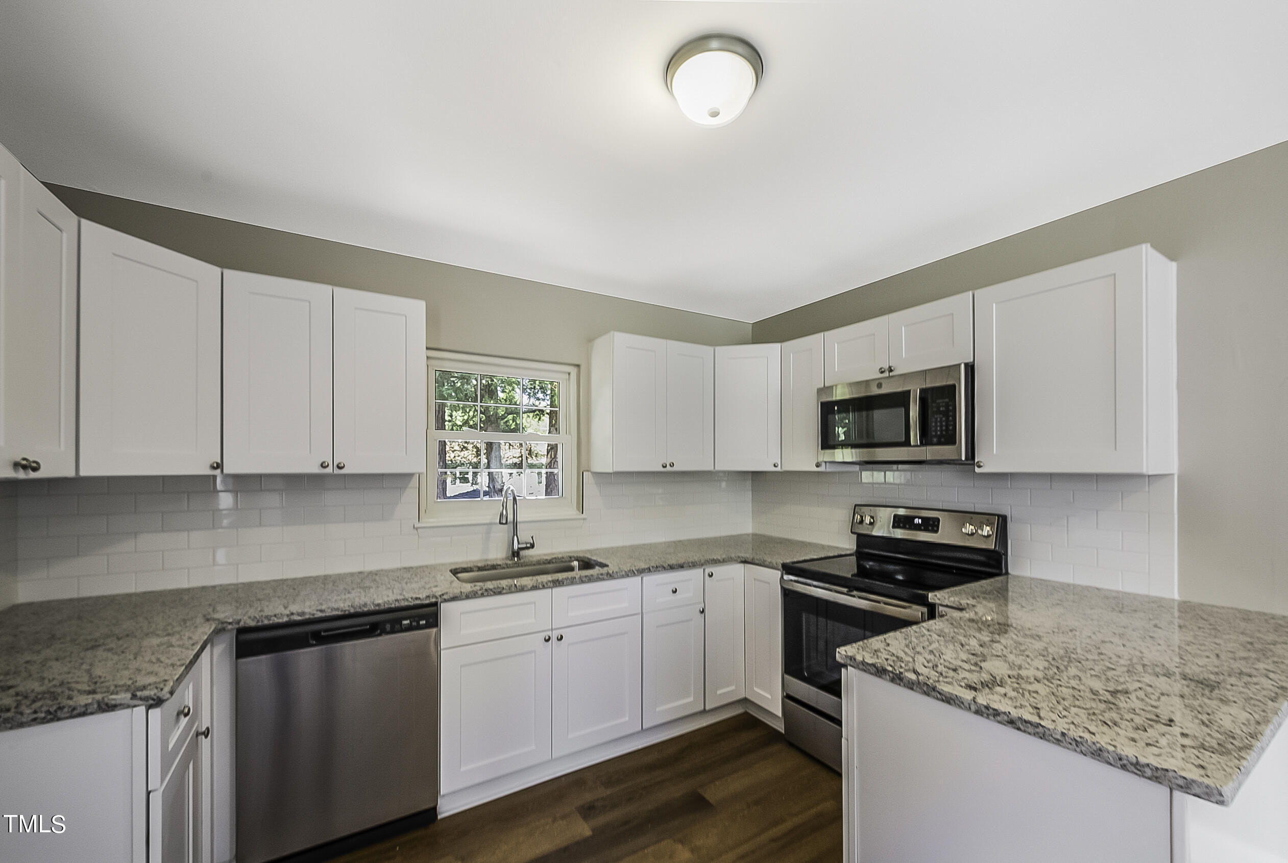 825 Da Vinci Street
