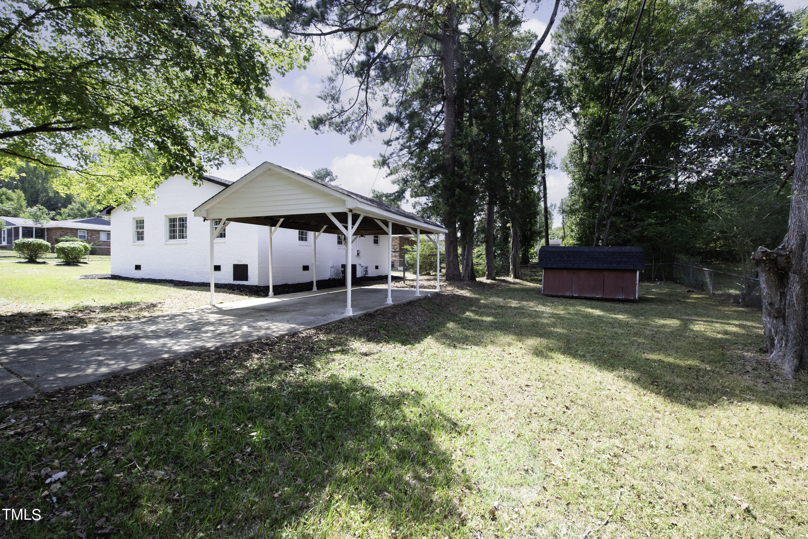 825 Da Vinci Street