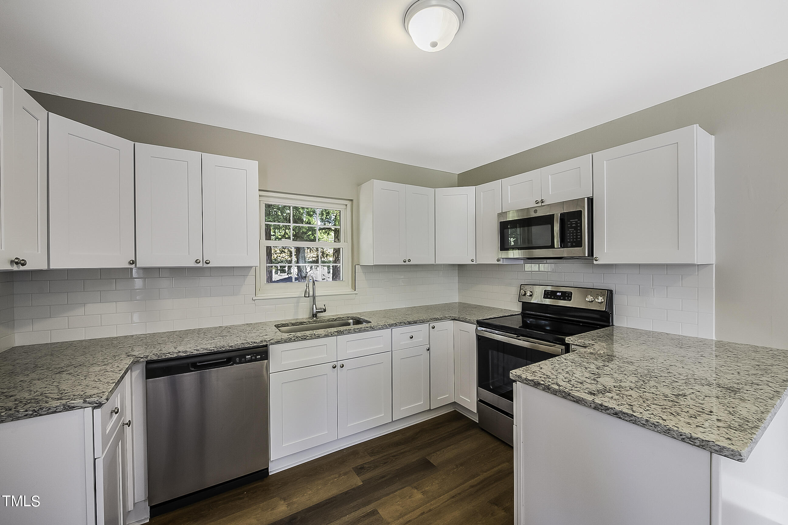 825 Da Vinci Street