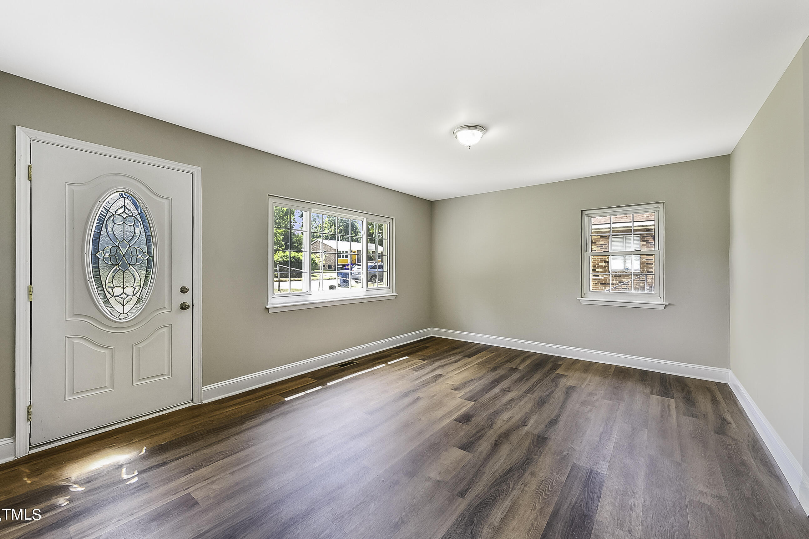 825 Da Vinci Street